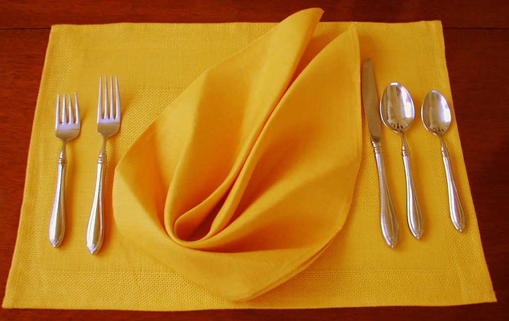 Etamine Banded Gold Linen Placemat - 13" x 19"