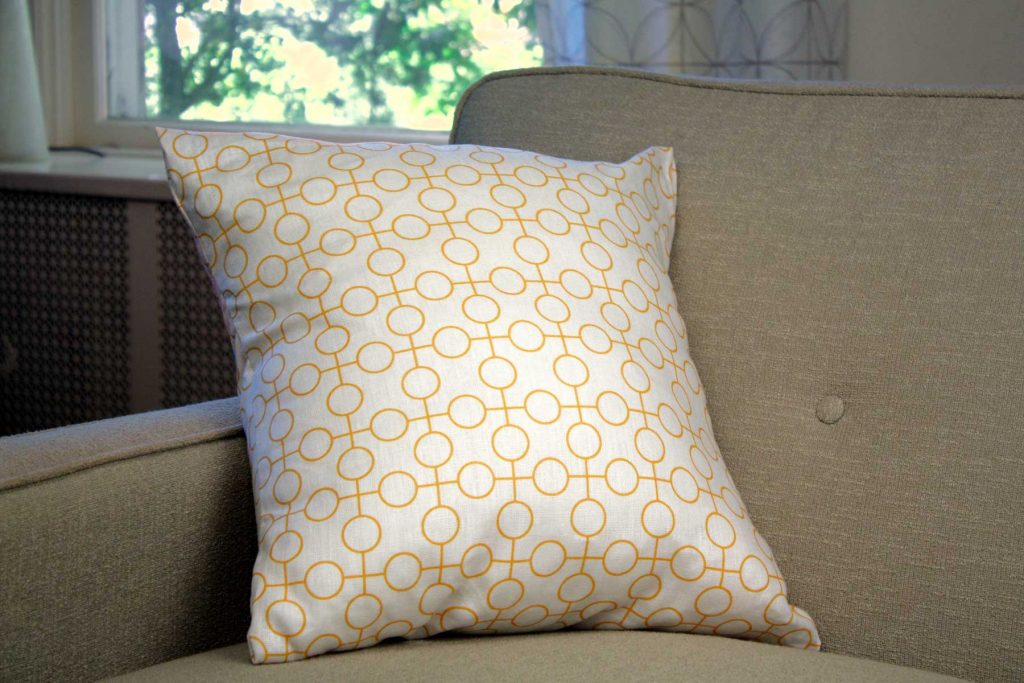 Ring Toss Linen Throw Pillow Cover