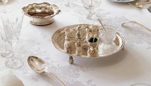 Fine Irish Linen Chrysanthemum Damask